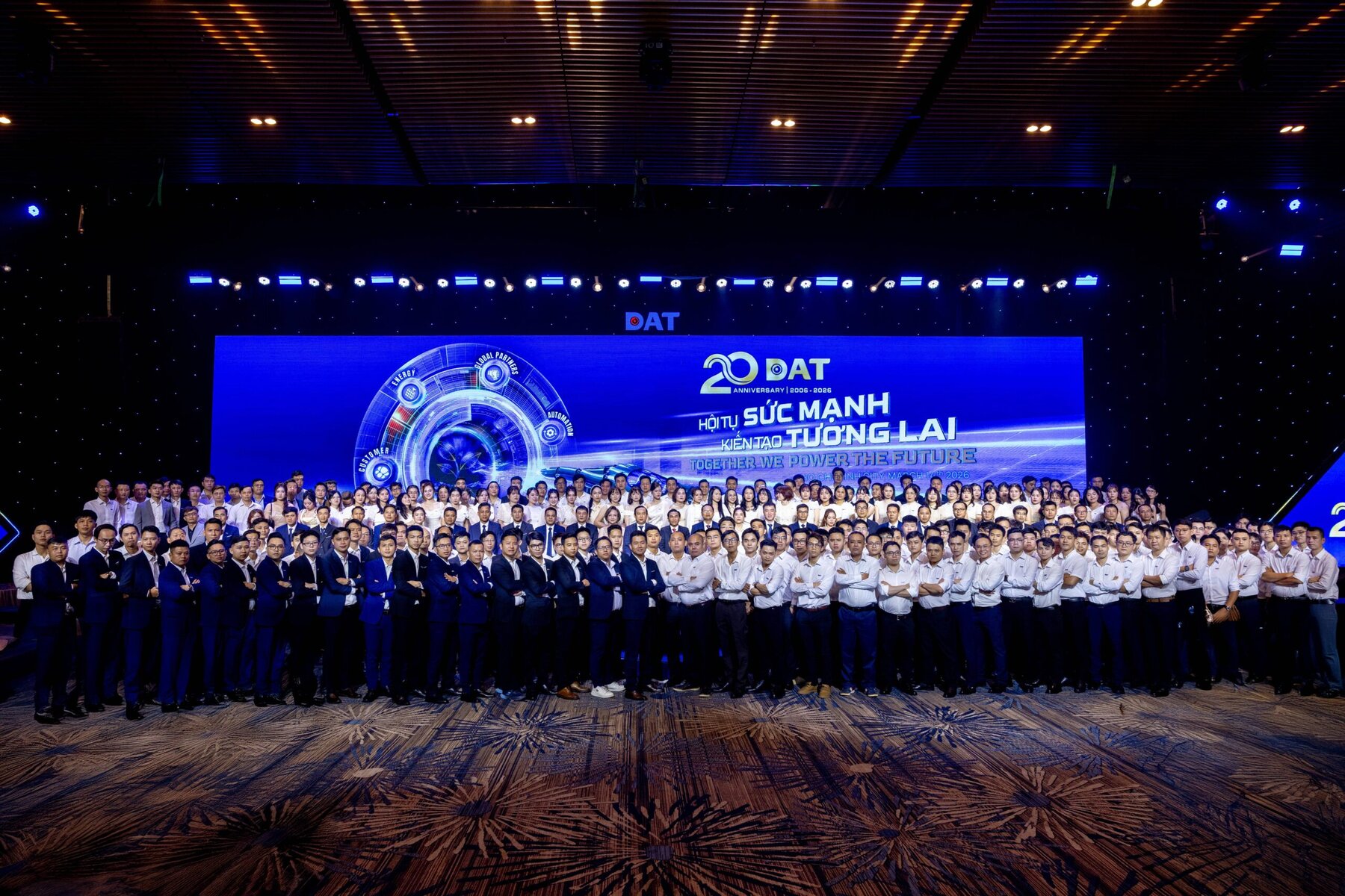 Banner quảng bá trong bài viết 20 năm DAT Group kiến tạo hệ sinh thái công nghệ – năng lượng xanh – tự động hóa công nghiệp hàng đầu Việt Nam